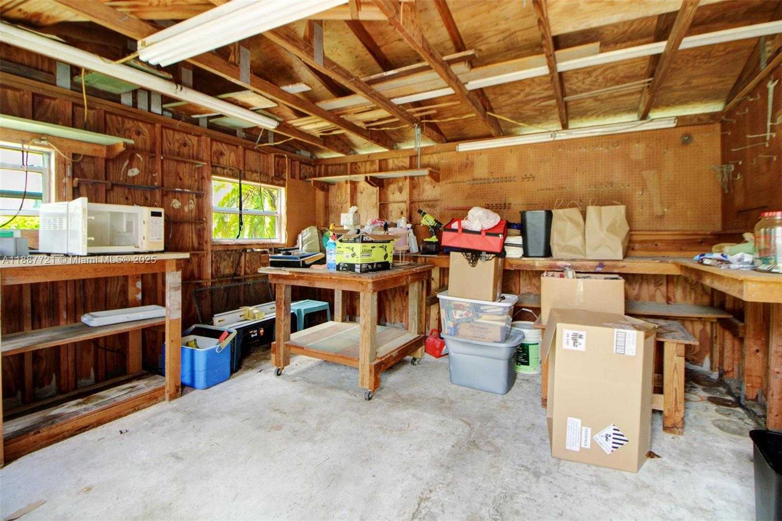 Small Image of 19550 BELVIEW DR, Cutler Bay Number 32