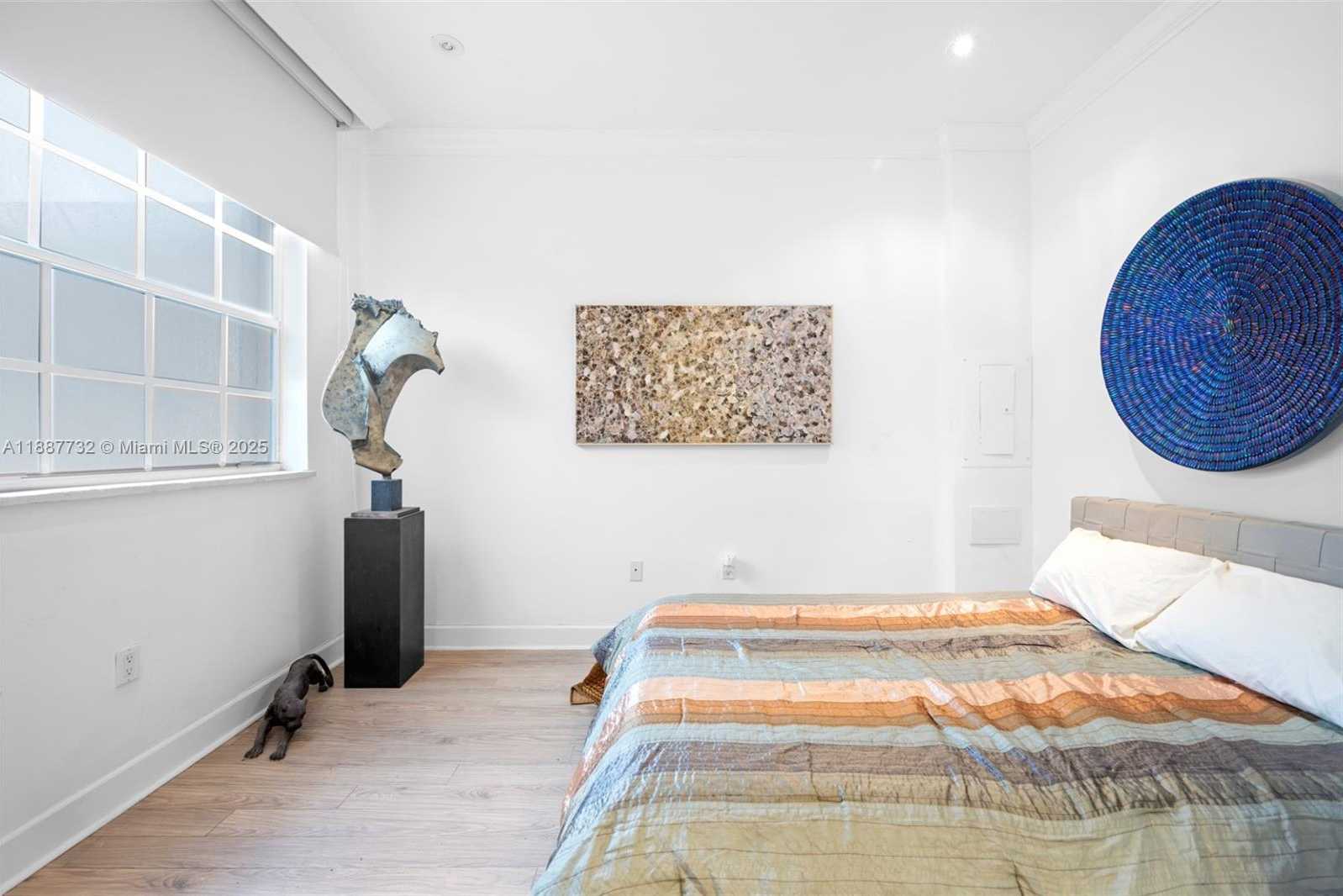 Small Image of 19460 39TH CT, Sunny Isles Beach Number 13