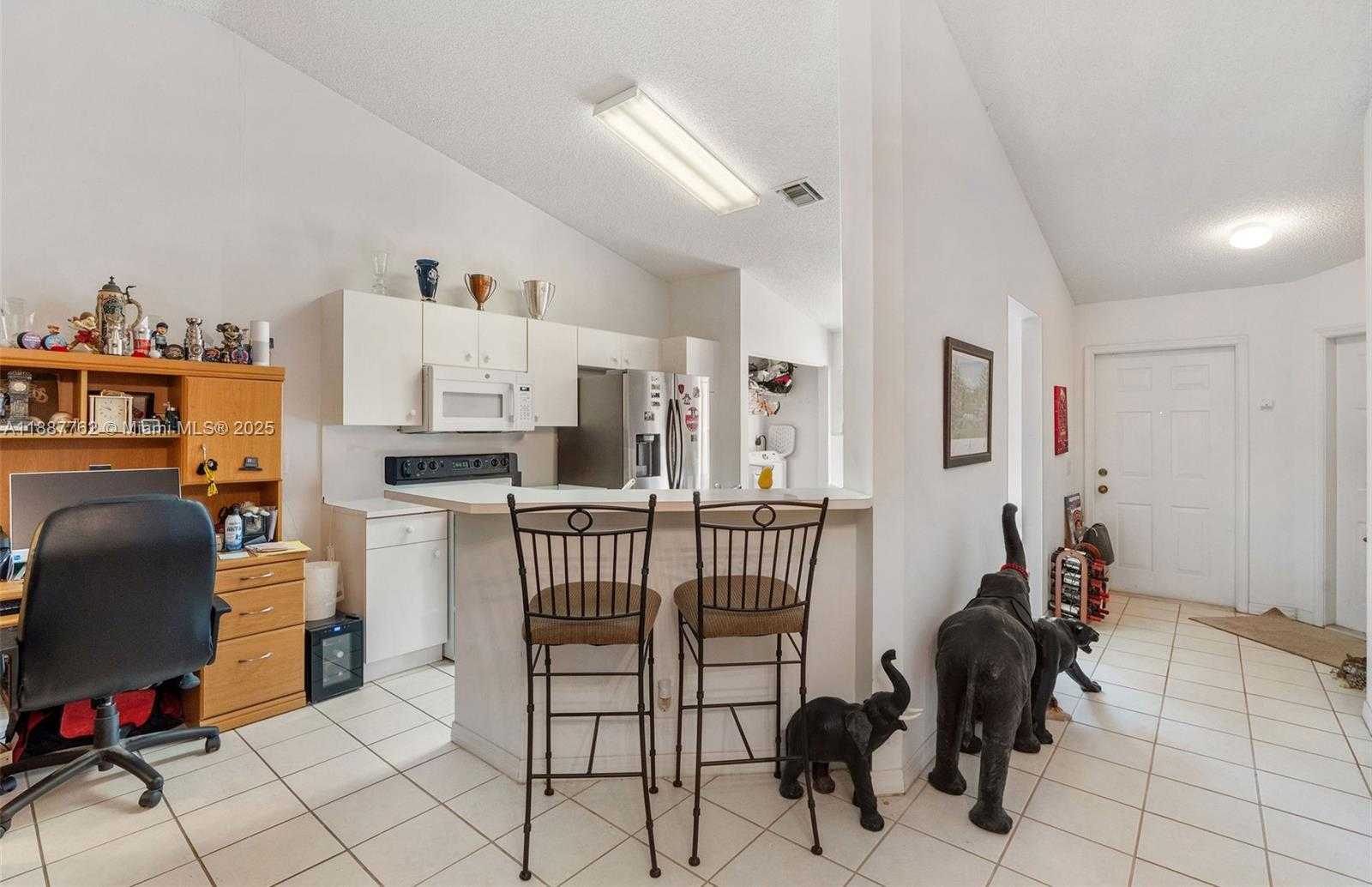 Small Image of 2103 BOREALIS WAY, Weston Number 10