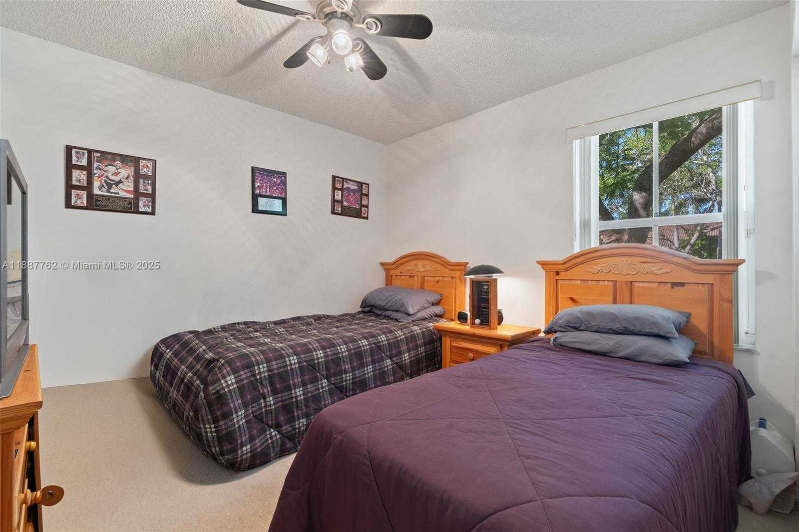Small Image of 2103 BOREALIS WAY, Weston Number 18