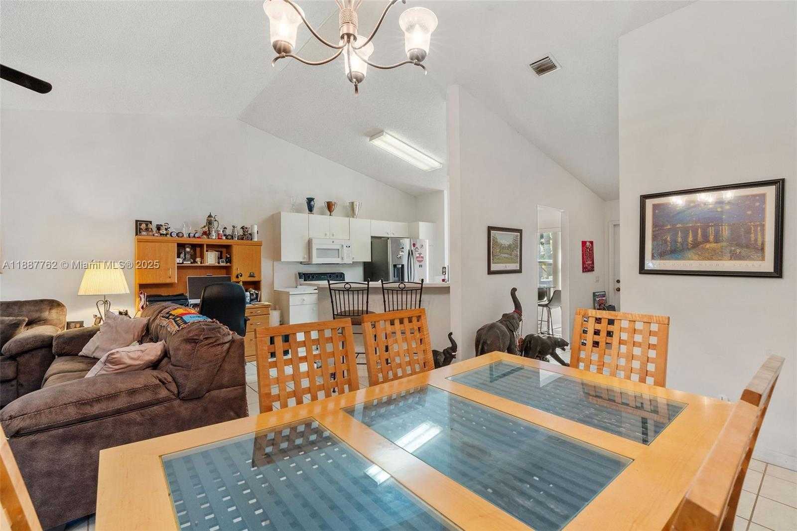 Small Image of 2103 BOREALIS WAY, Weston Number 22