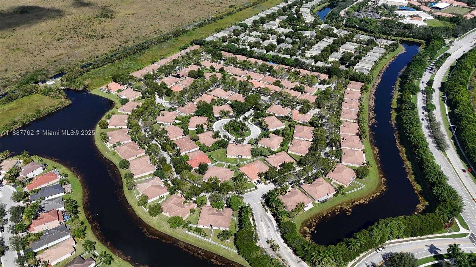 Small Image of 2103 BOREALIS WAY, Weston Number 29