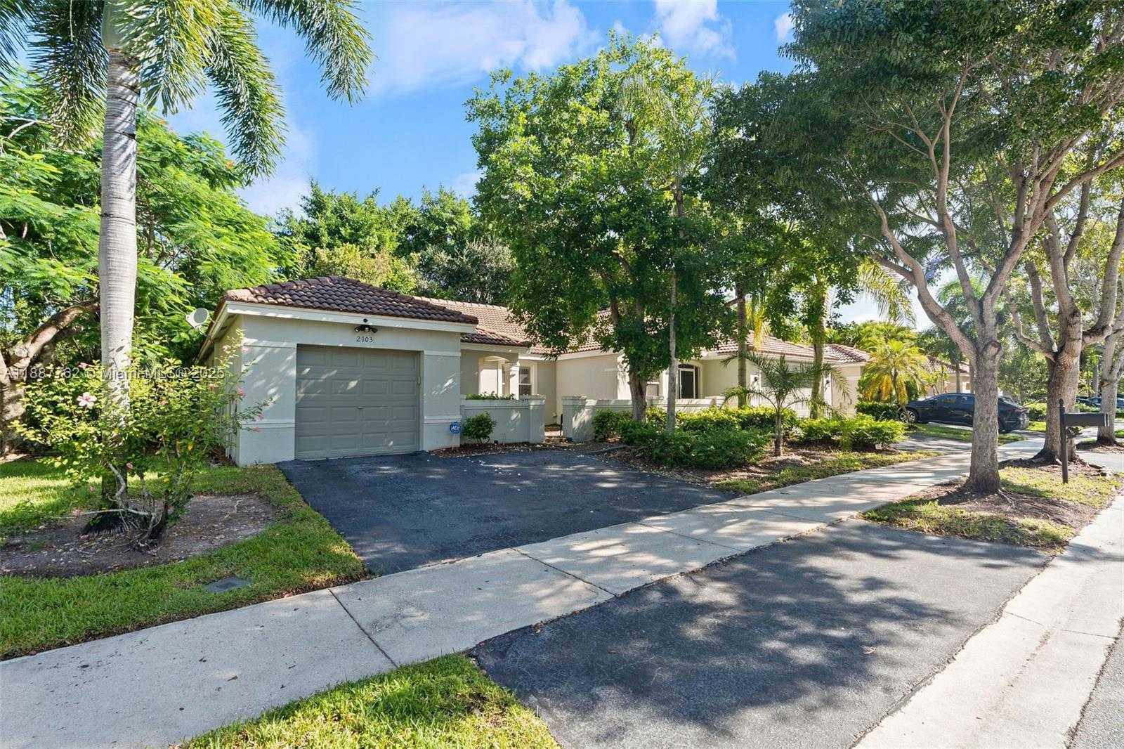 Small Image of 2103 BOREALIS WAY, Weston Number 3