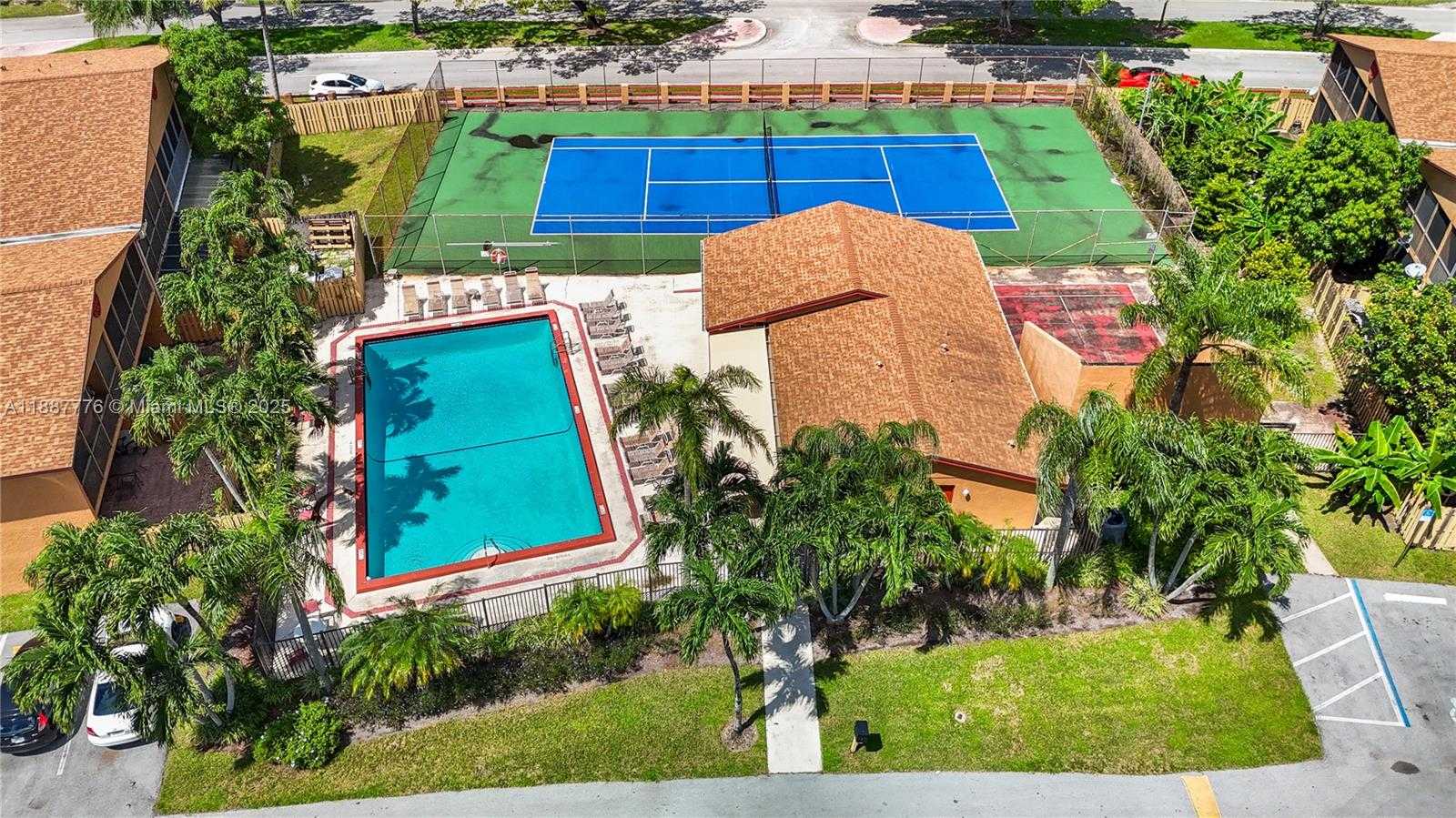 Small Image of 8033 NORTH WEST 29TH STREET, Sunrise Number 4