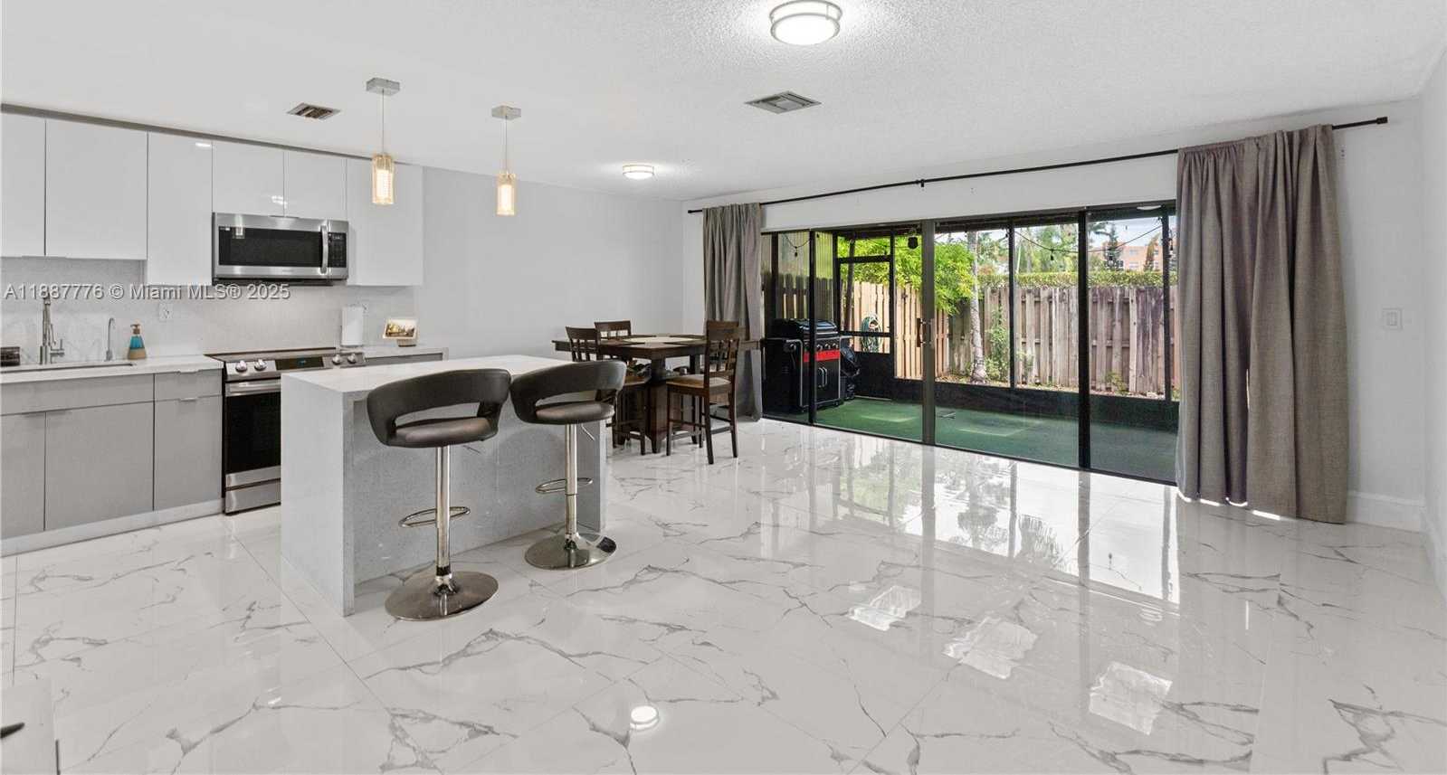 Small Image of 8033 NORTH WEST 29TH STREET, Sunrise Number 7