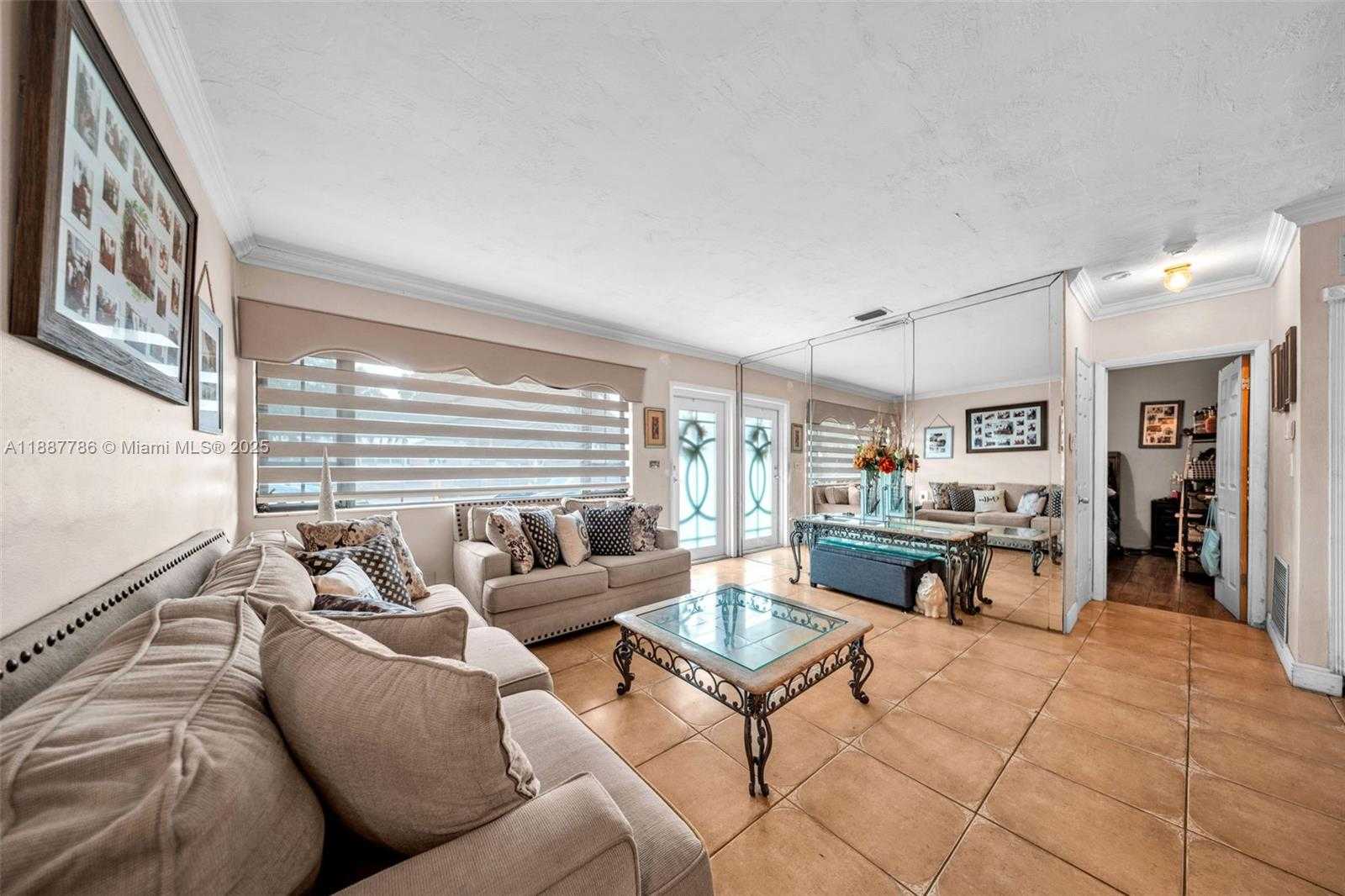Small Image of 3825 NORTH WEST 193RD TER, Miami Gardens Number 11