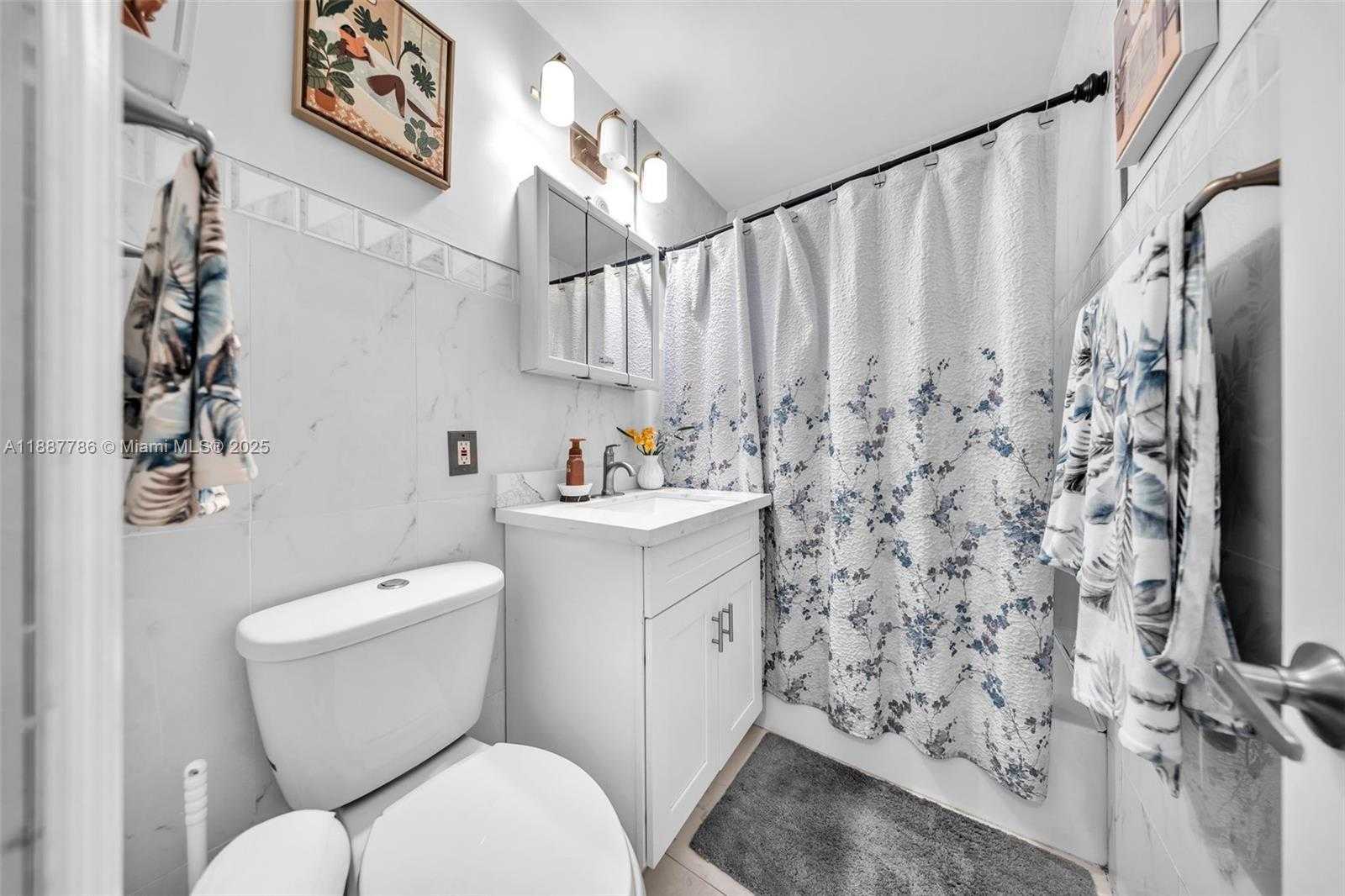 Small Image of 3825 NORTH WEST 193RD TER, Miami Gardens Number 9