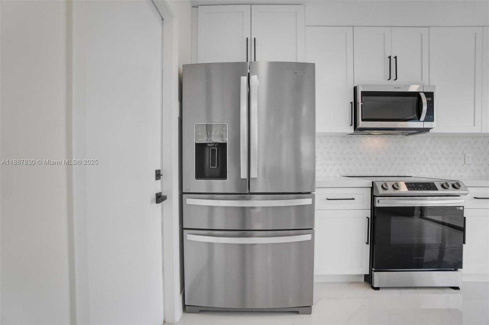 Small Image of 10728 OAK LAKE WAY, Boca Raton Number 10