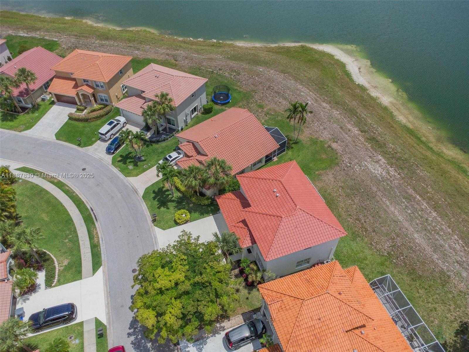 Small Image of 10728 OAK LAKE WAY, Boca Raton Number 31