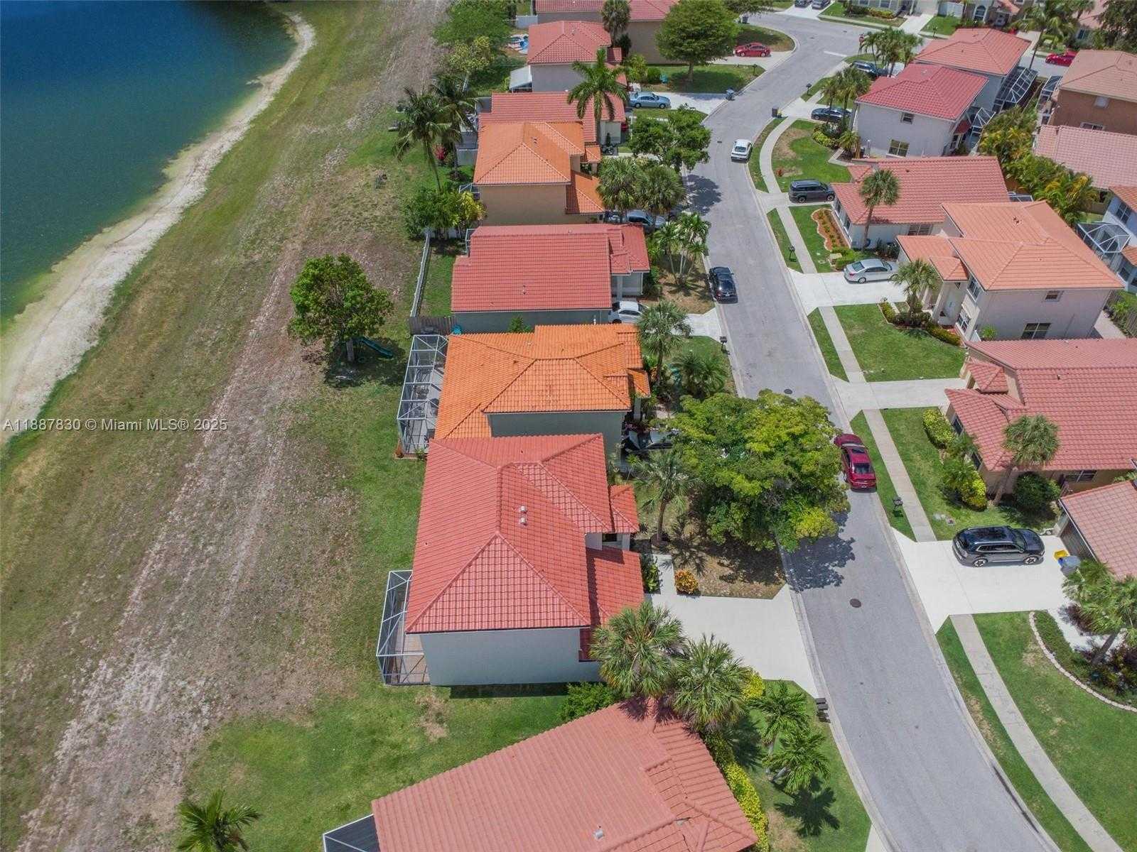 Small Image of 10728 OAK LAKE WAY, Boca Raton Number 32