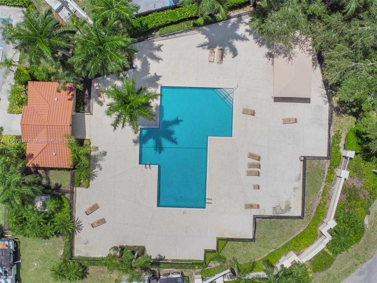 Small Image of 10728 OAK LAKE WAY, Boca Raton Number 33