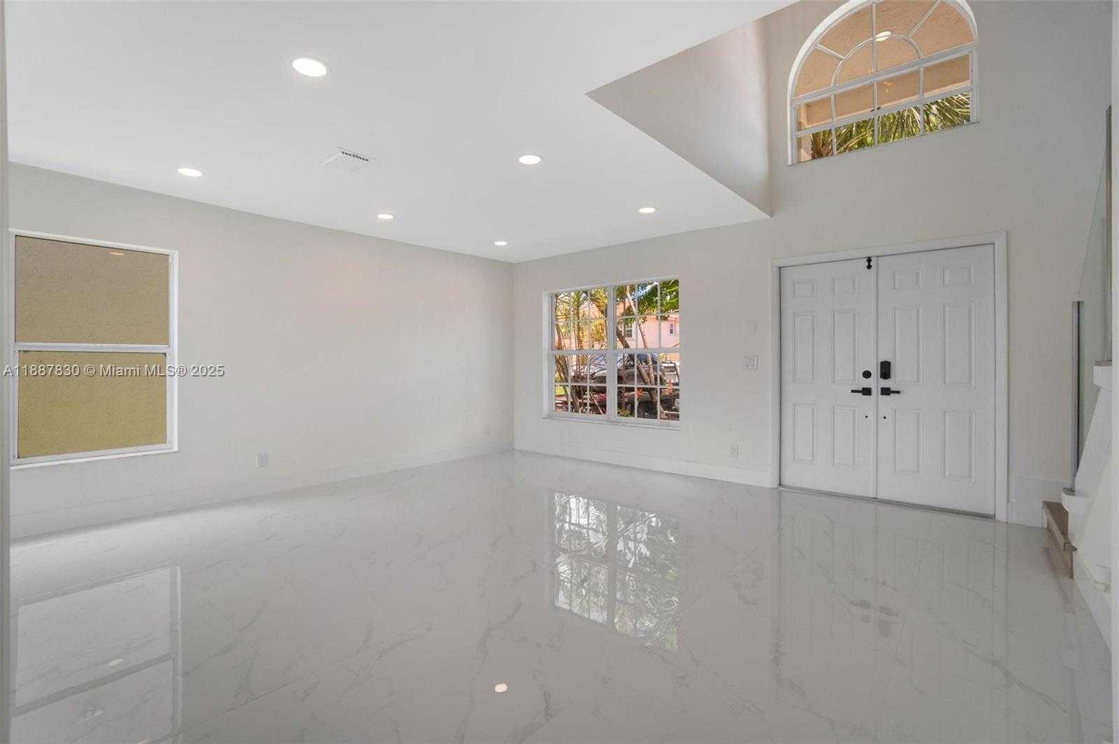 Small Image of 10728 OAK LAKE WAY, Boca Raton Number 6