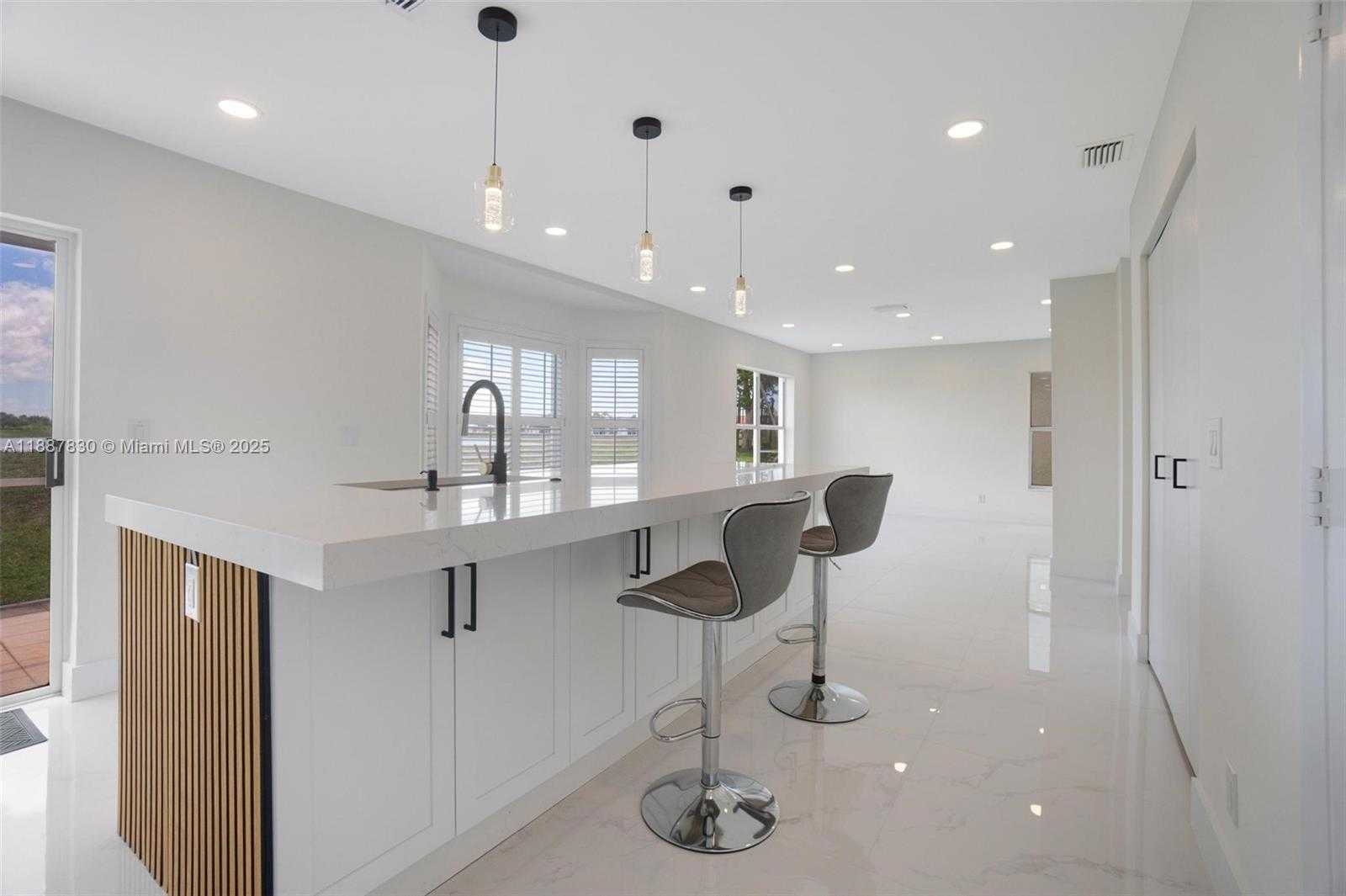Small Image of 10728 OAK LAKE WAY, Boca Raton Number 8