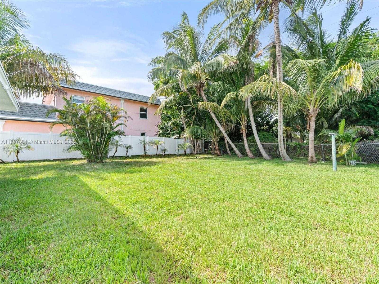 Small Image of 1135 NORTH ANDREWS AVE, Fort Lauderdale Number 3