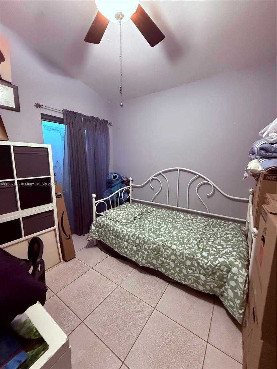 Small Image of 18456 NORTH WEST 22ND ST, Pembroke Pines Number 25