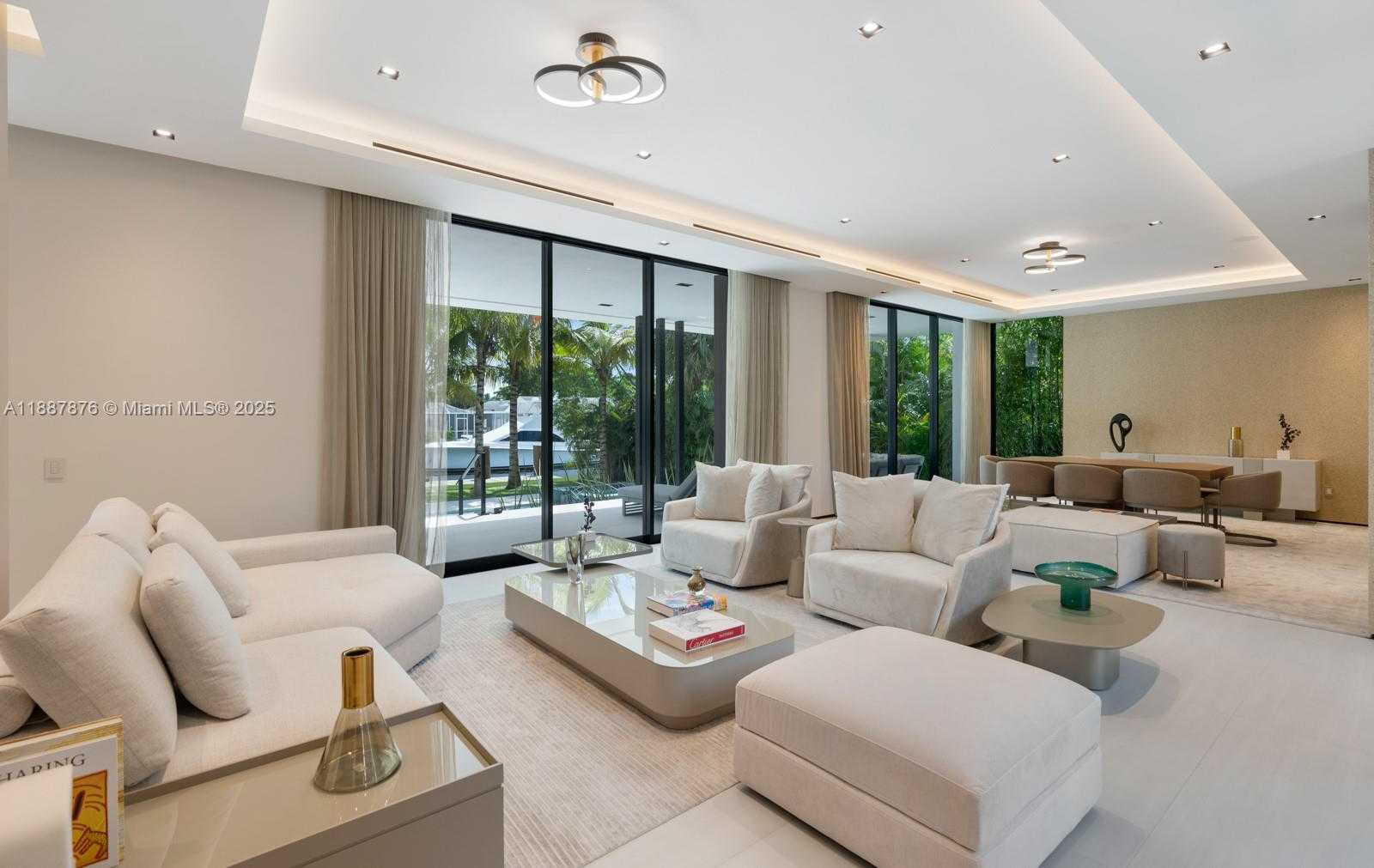 Small Image of 13225 ARCH CREEK TERR, North Miami Number 11