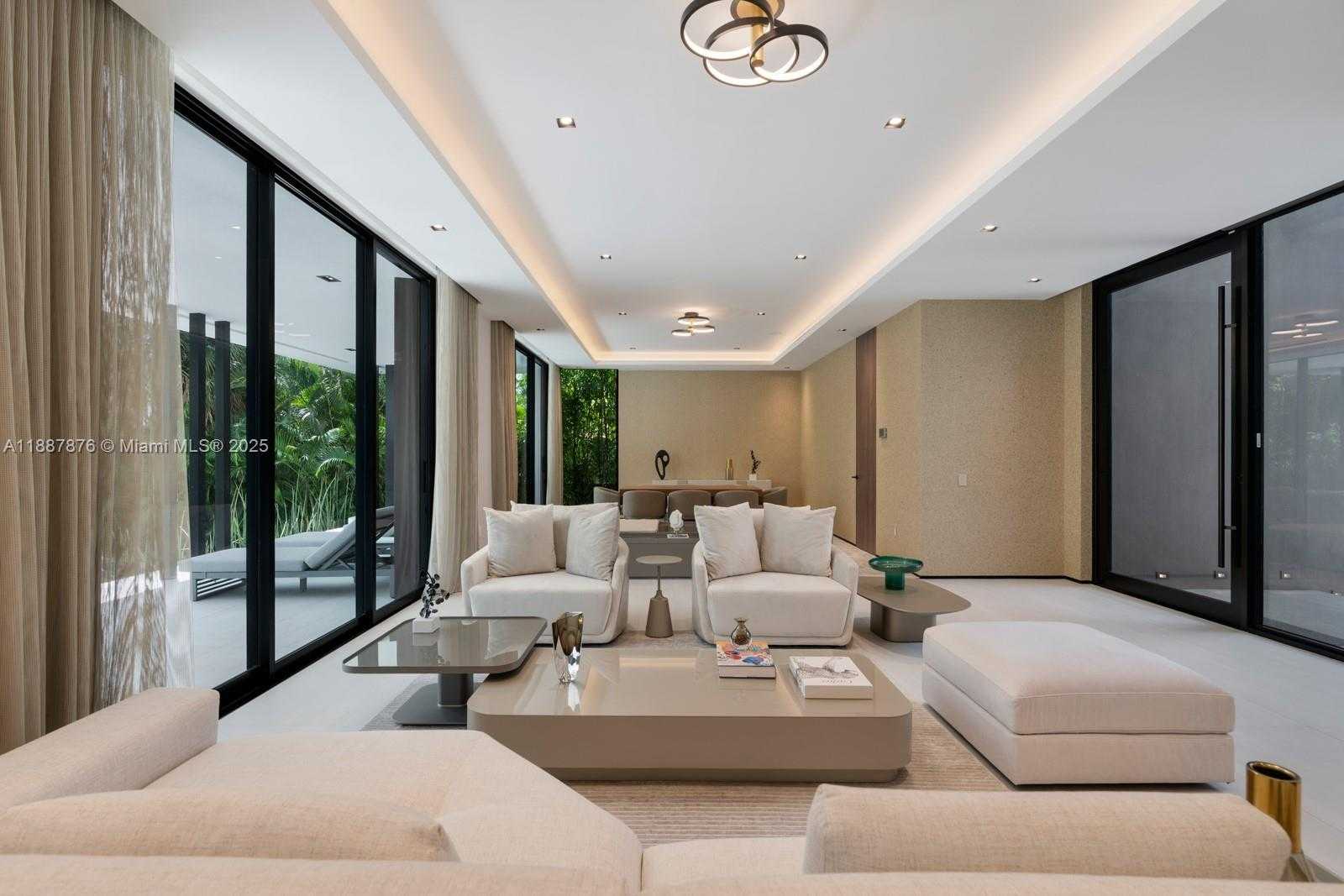 Small Image of 13225 ARCH CREEK TERR, North Miami Number 13