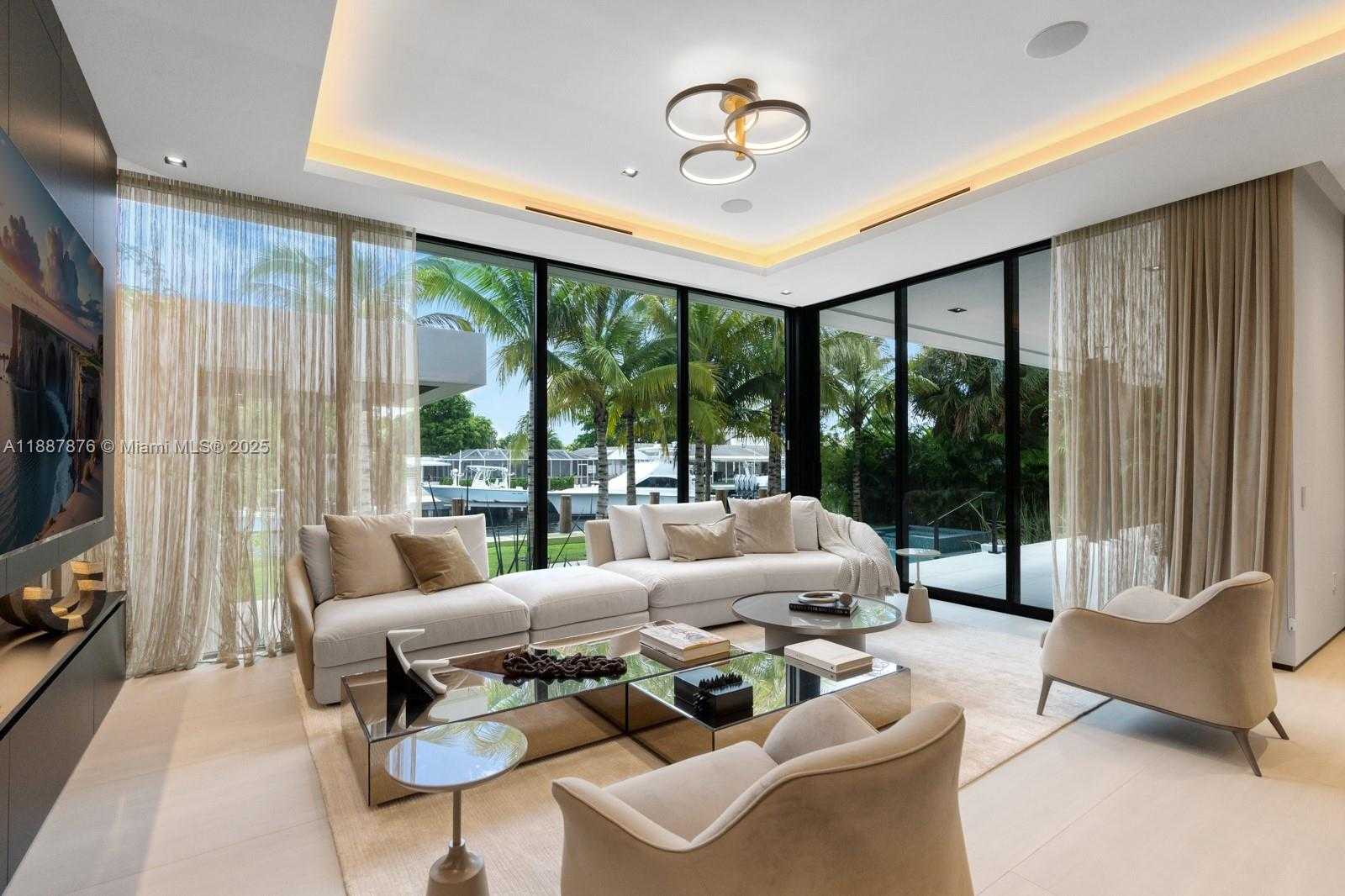 Small Image of 13225 ARCH CREEK TERR, North Miami Number 26