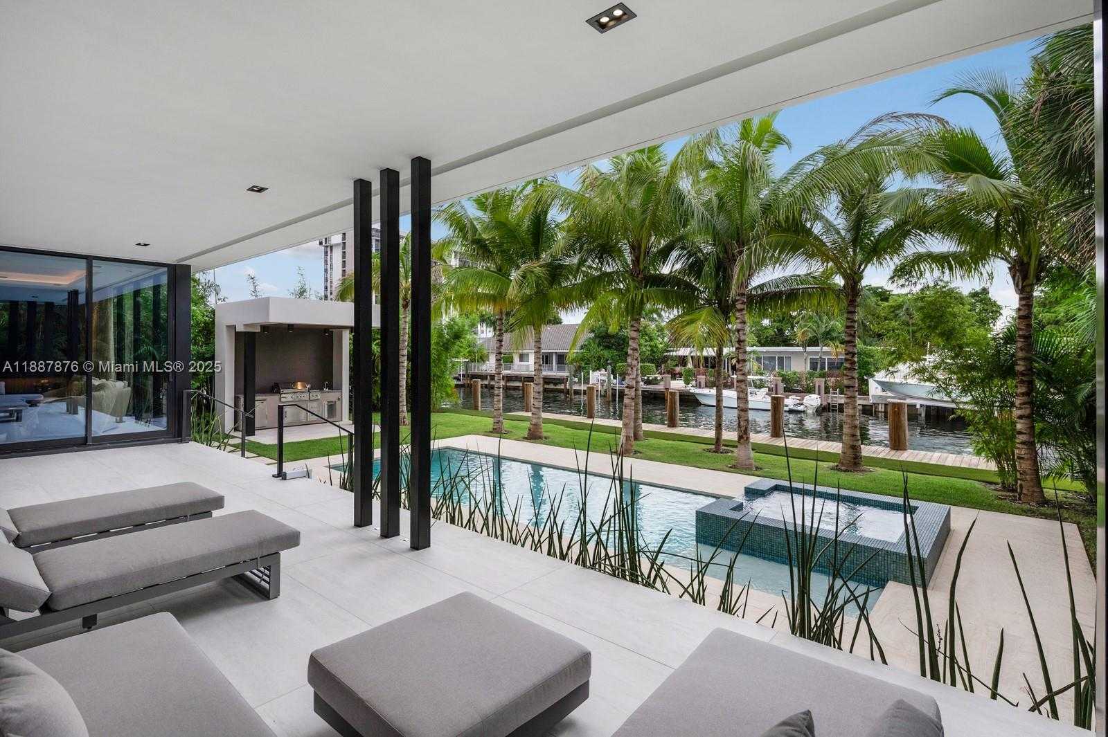 Small Image of 13225 ARCH CREEK TERR, North Miami Number 28