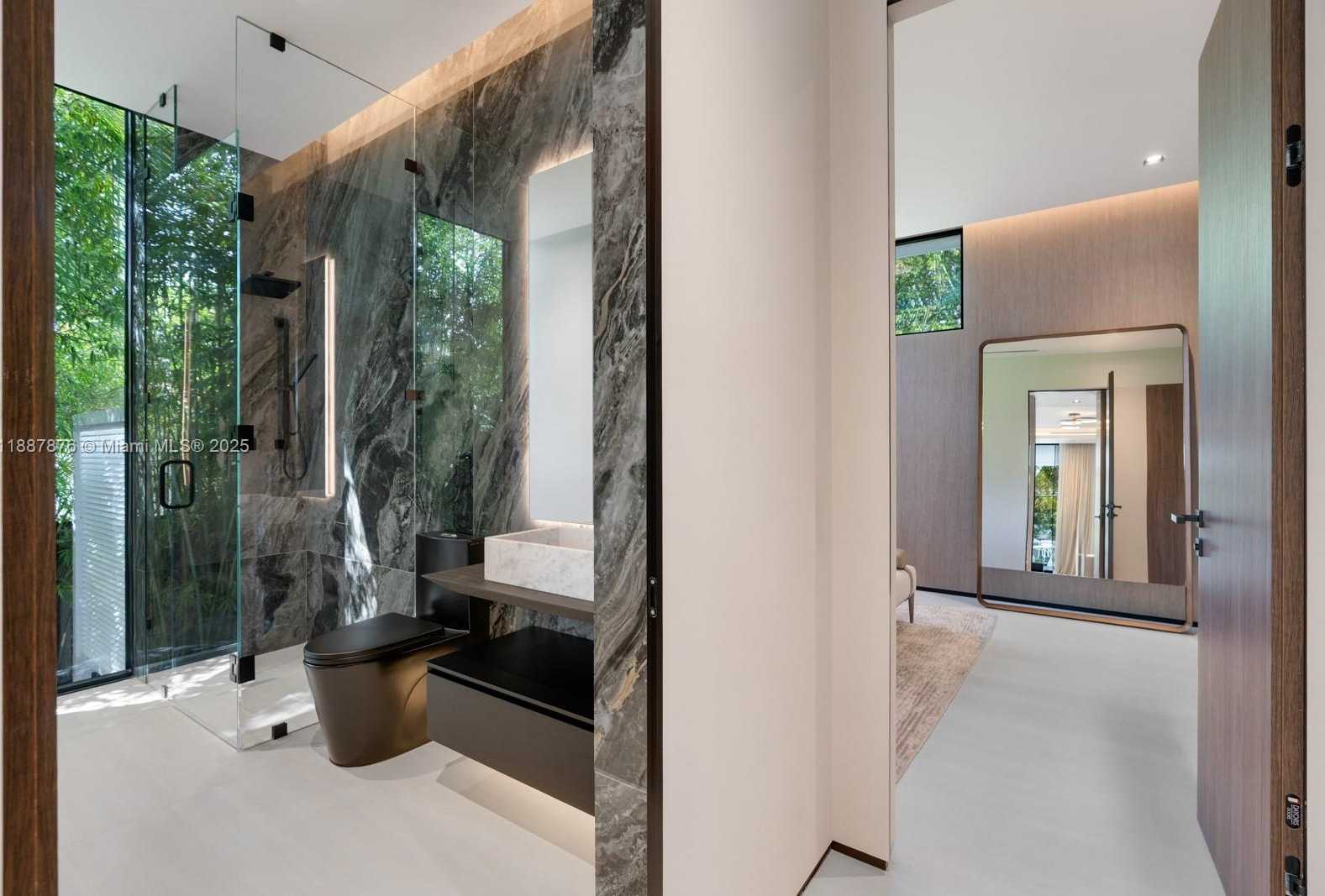 Small Image of 13225 ARCH CREEK TERR, North Miami Number 41