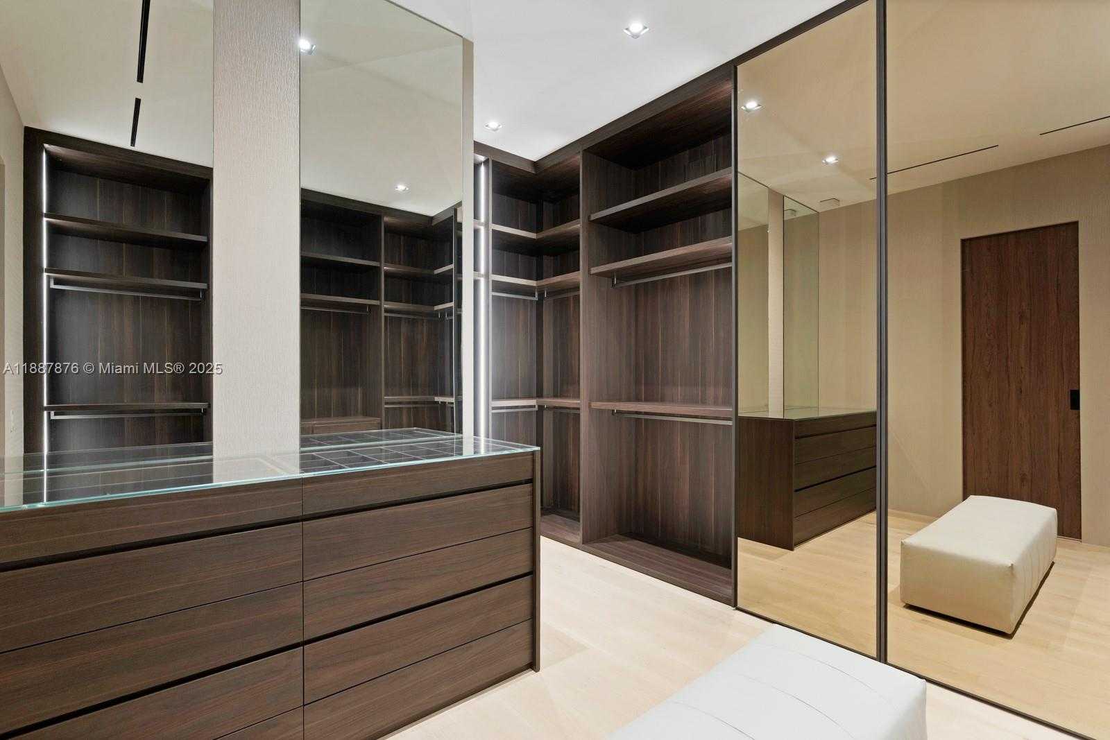 Small Image of 13225 ARCH CREEK TERR, North Miami Number 51