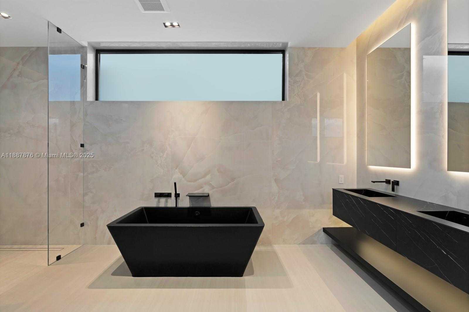 Small Image of 13225 ARCH CREEK TERR, North Miami Number 52