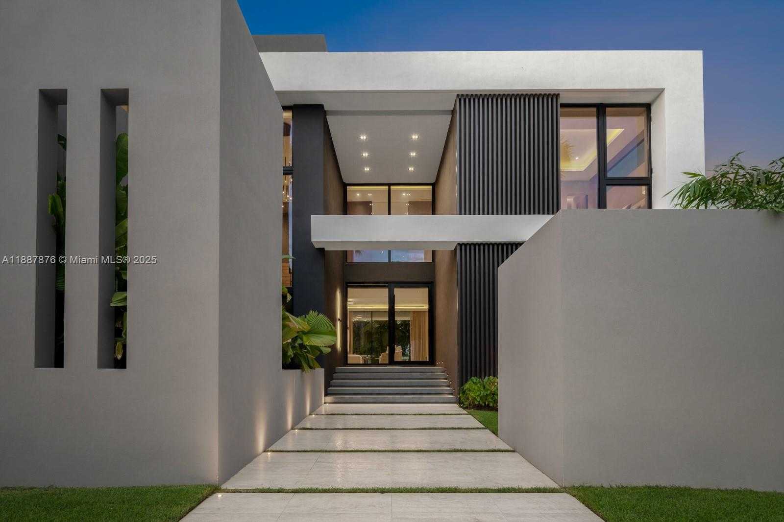 Small Image of 13225 ARCH CREEK TERR, North Miami Number 9