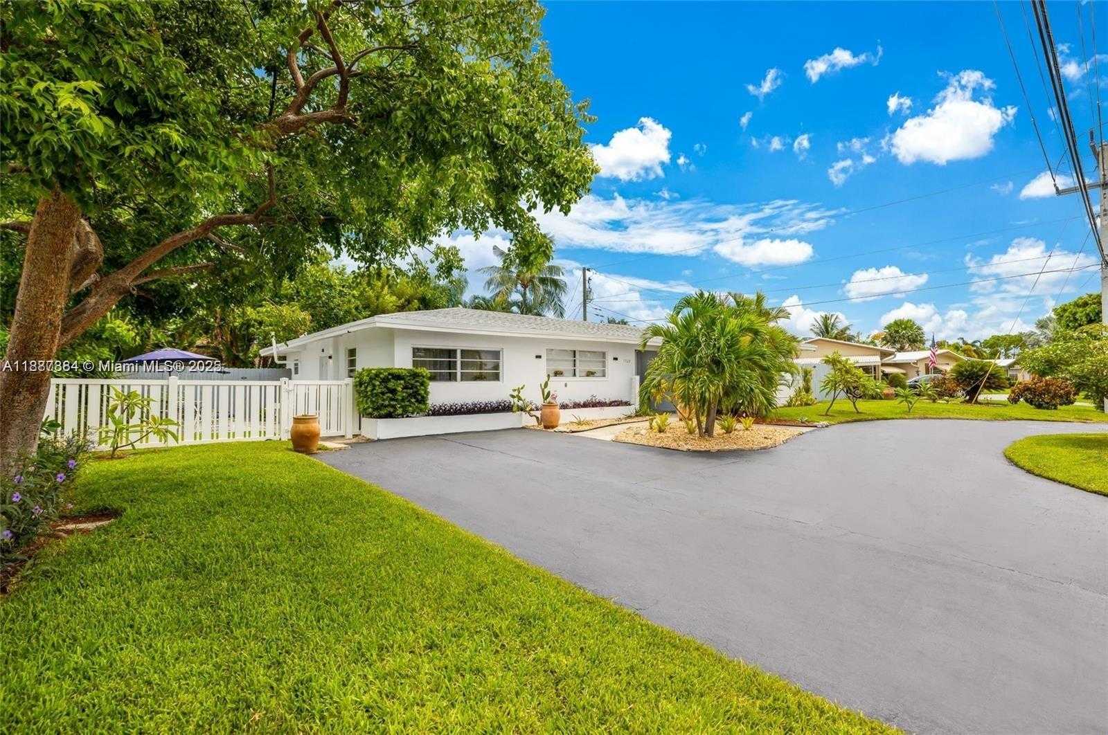 Small Image of 1320 NORTH EAST 27TH AVE, Pompano Beach Number 2