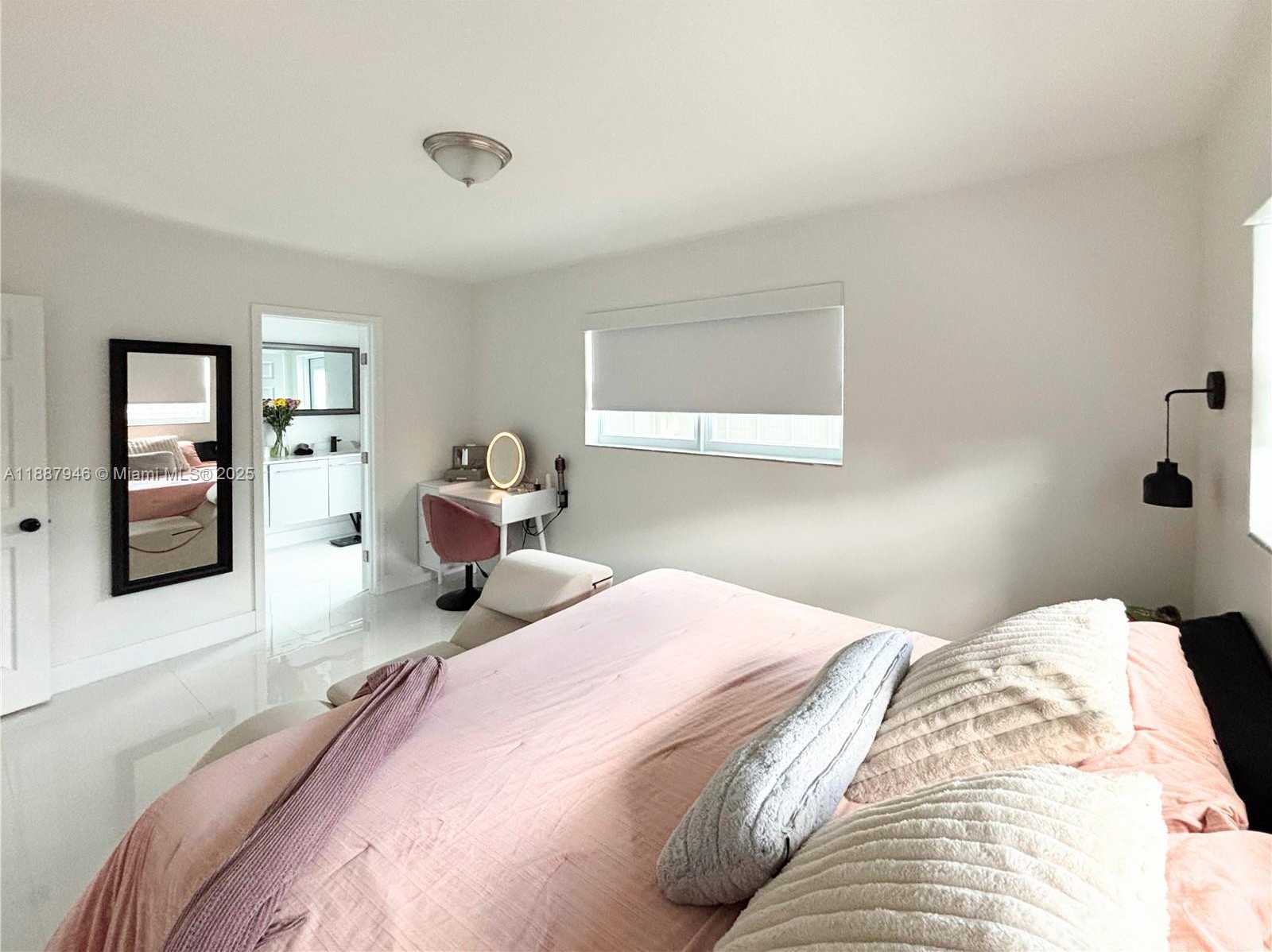 Small Image of 9420 DOMINICAN DR, Cutler Bay Number 12