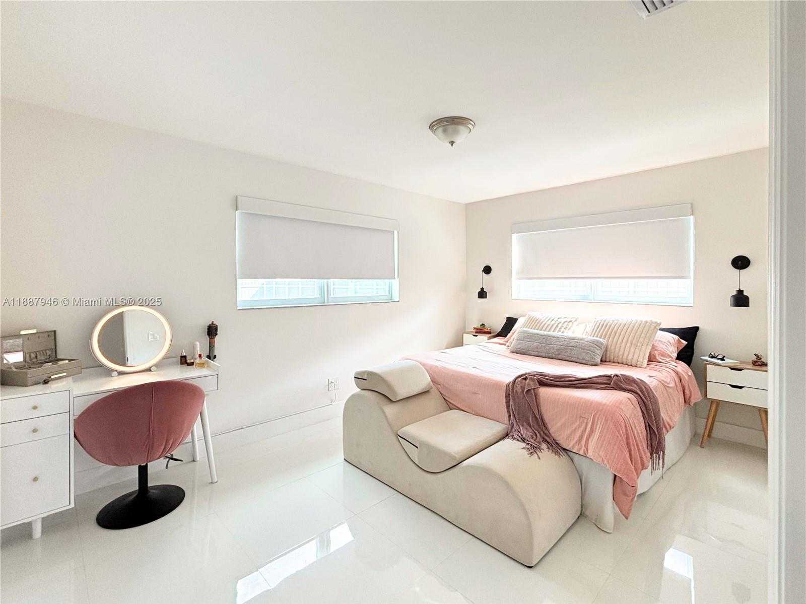 Small Image of 9420 DOMINICAN DR, Cutler Bay Number 14