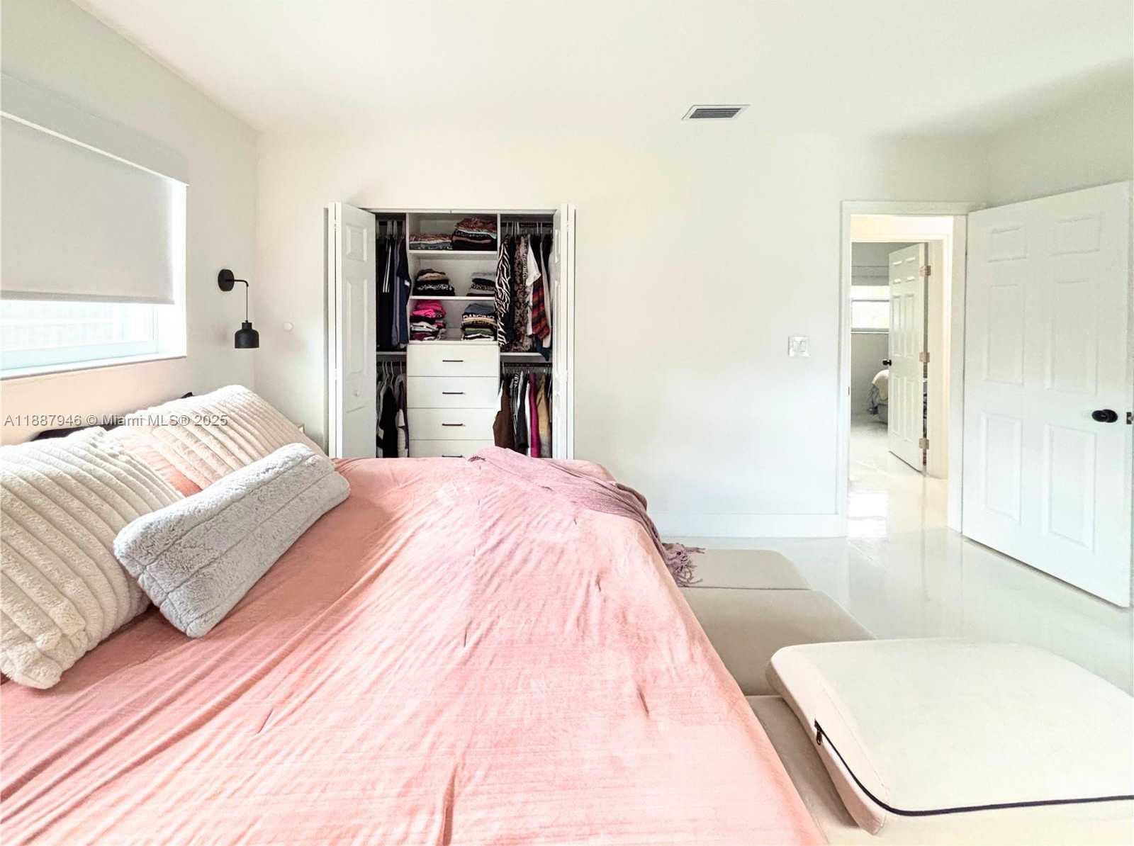Small Image of 9420 DOMINICAN DR, Cutler Bay Number 19