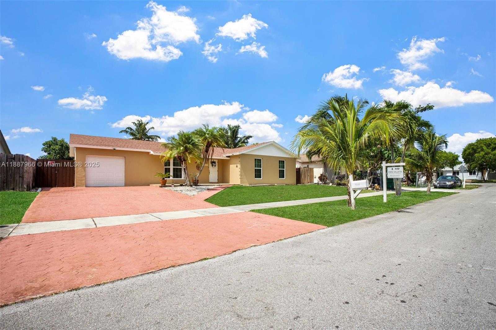 Small Image of 13211 SOUTH WEST 262ND TER, Homestead Number 39