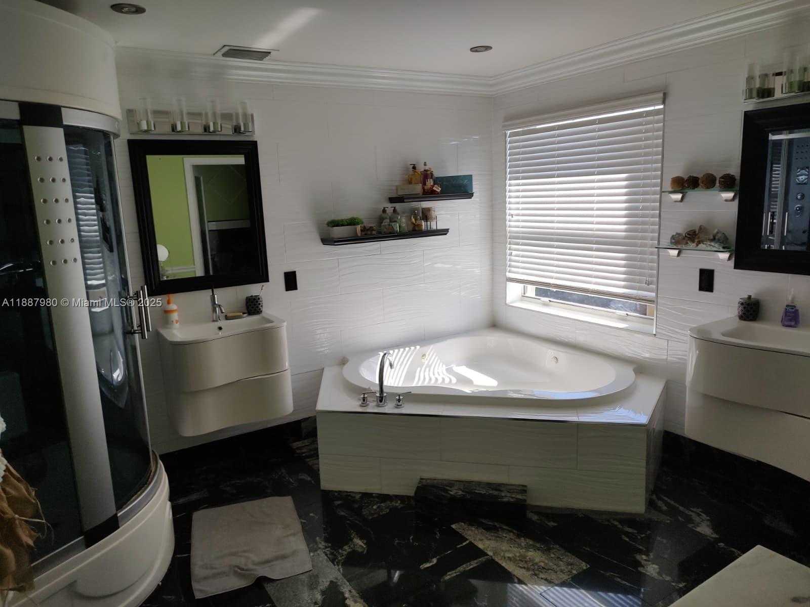 Small Image of 1942 SOUTH WEST 156TH AVE, Miramar Number 26