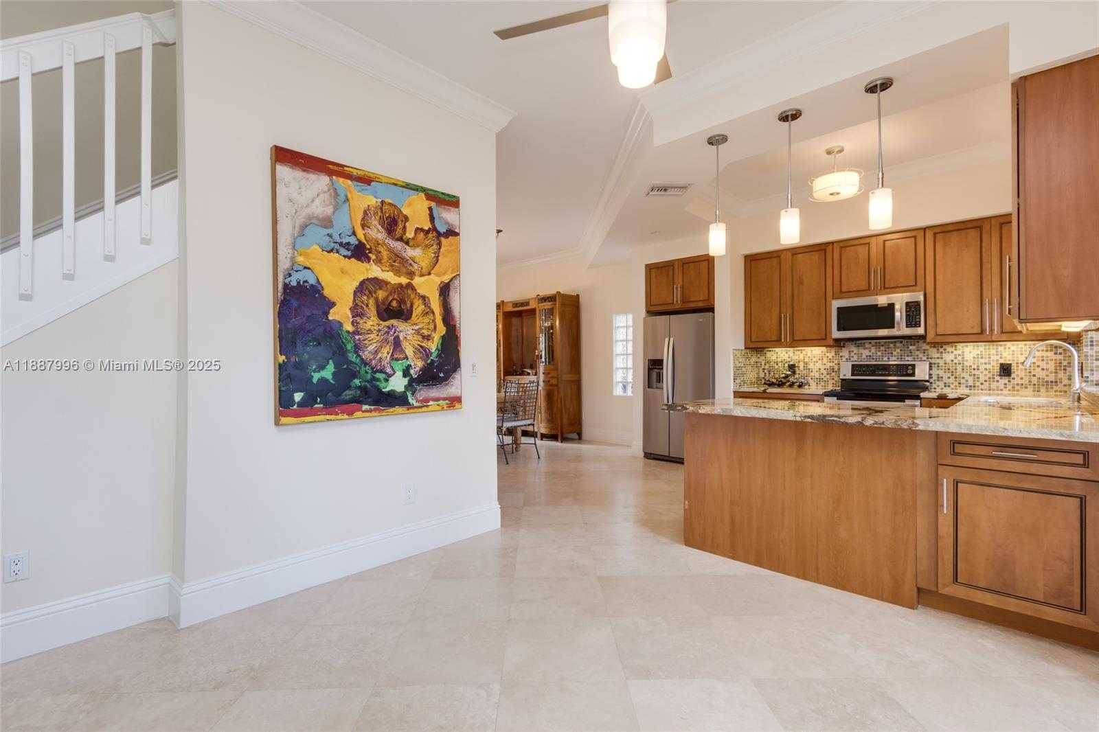 Small Image of 1526 EAST LAKE CT, Hollywood Number 13