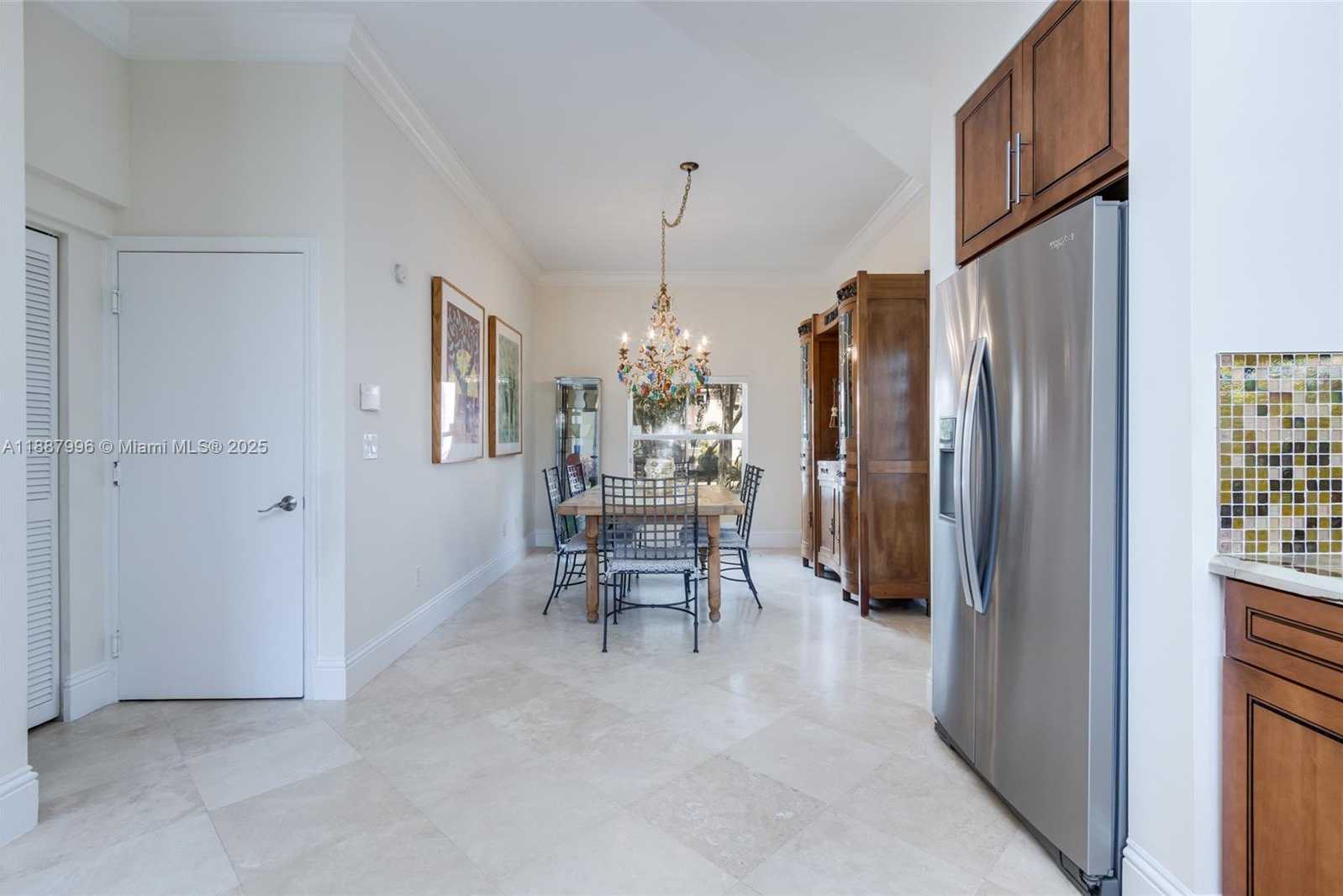 Small Image of 1526 EAST LAKE CT, Hollywood Number 19