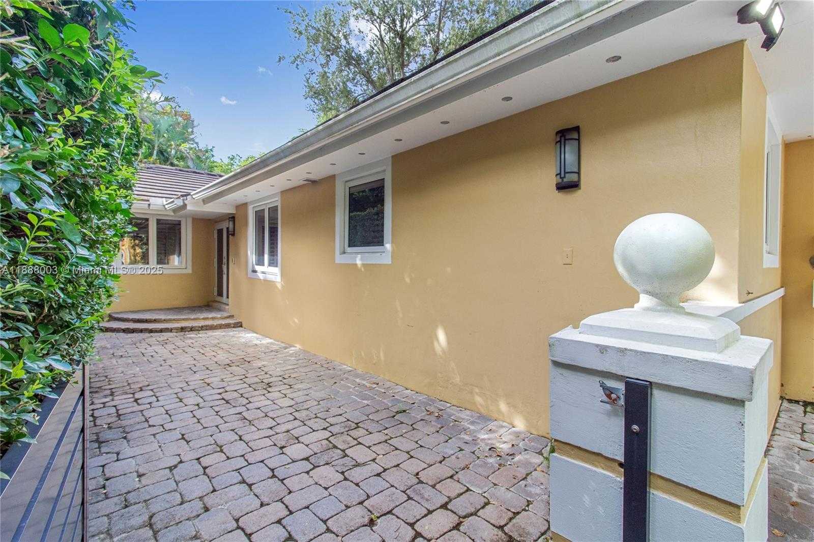 Small Image of 1512 SAN RAFAEL AVE, Coral Gables Number 25