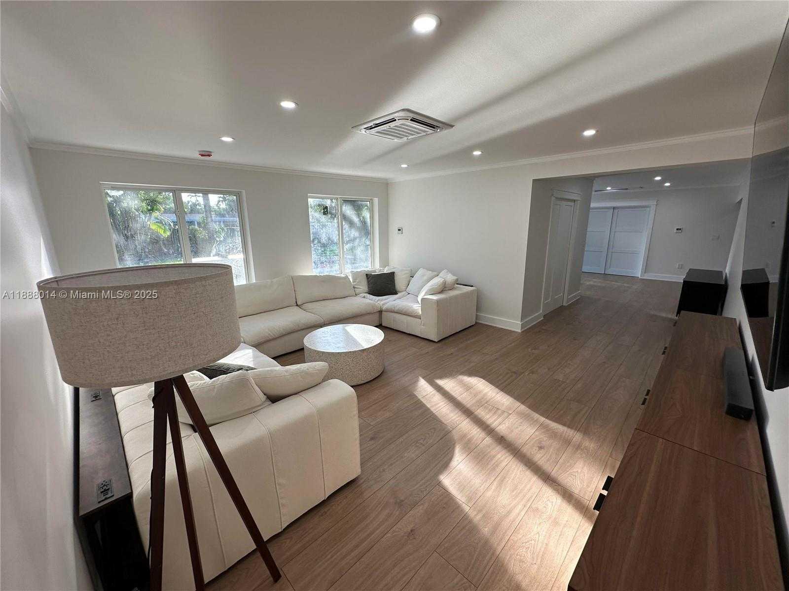 Small Image of 15812 SOUTH WEST 83RD CT, Palmetto Bay Number 12