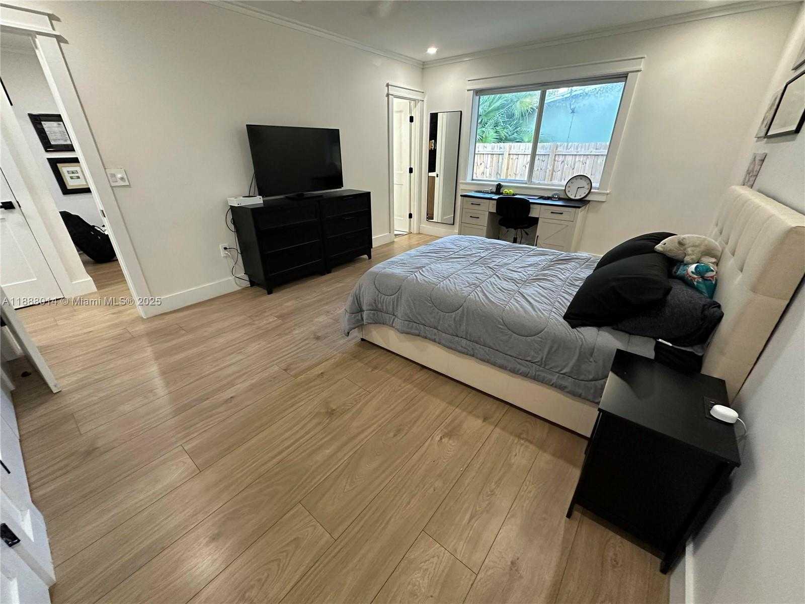 Small Image of 15812 SOUTH WEST 83RD CT, Palmetto Bay Number 19