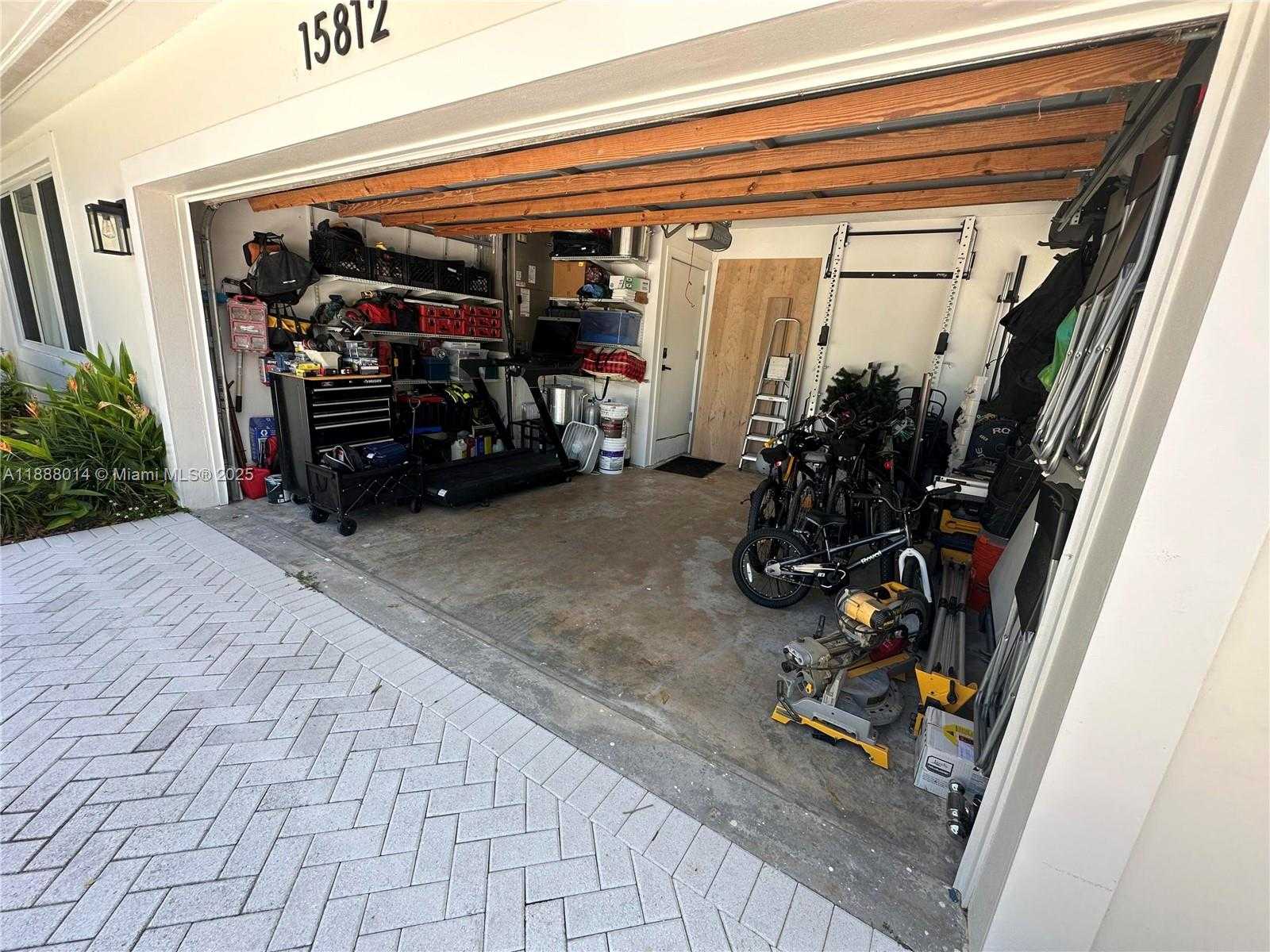 Small Image of 15812 SOUTH WEST 83RD CT, Palmetto Bay Number 24