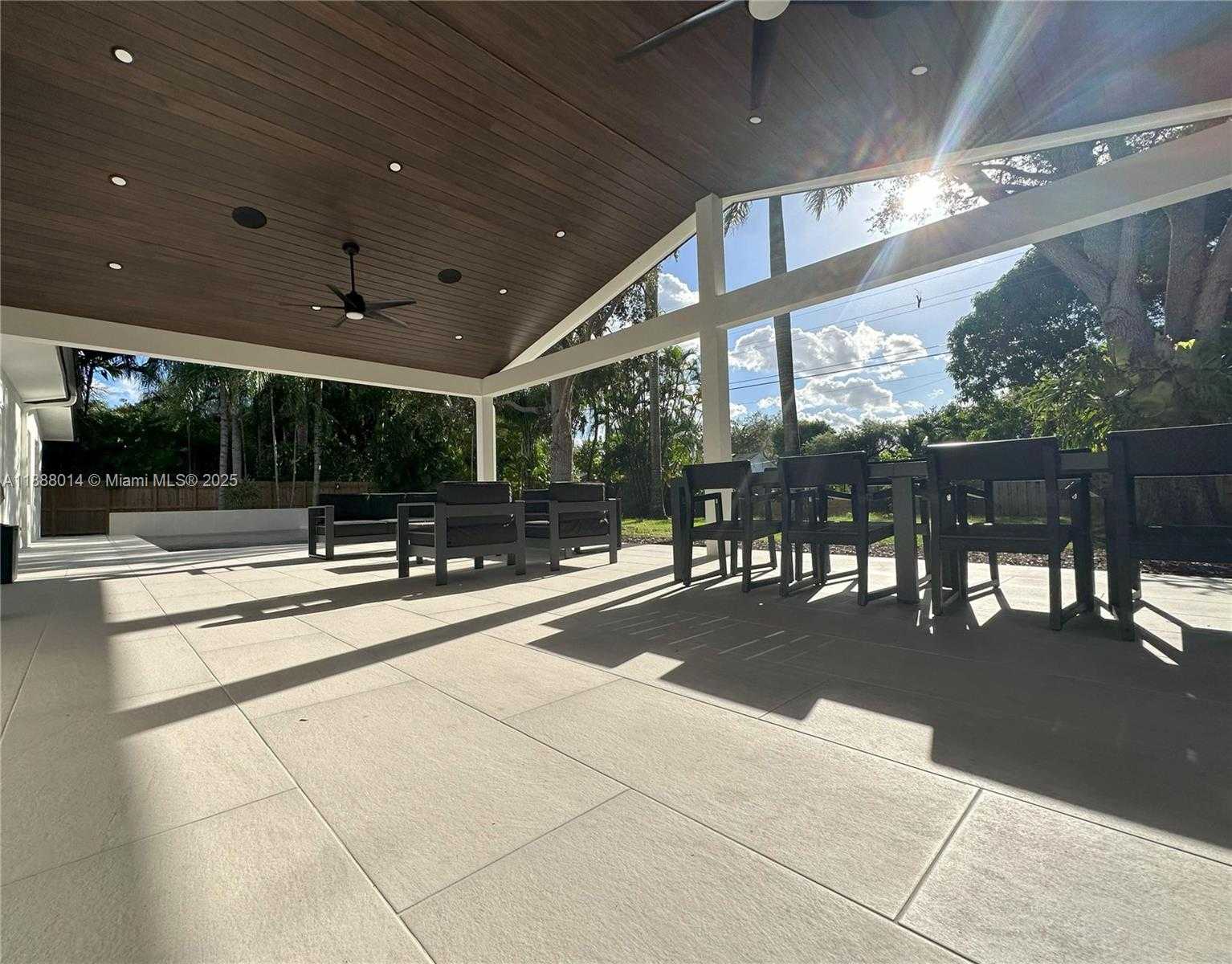 Small Image of 15812 SOUTH WEST 83RD CT, Palmetto Bay Number 4