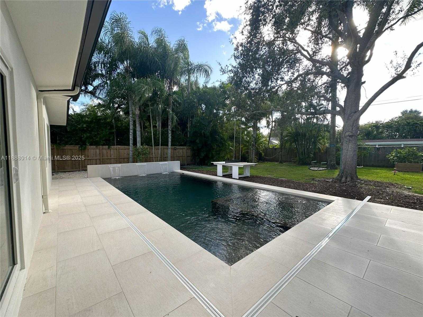 Small Image of 15812 SOUTH WEST 83RD CT, Palmetto Bay Number 6