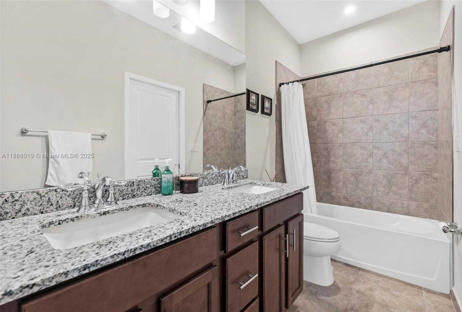 Small Image of 23238 SOUTH WEST 107TH AVE, Homestead Number 14