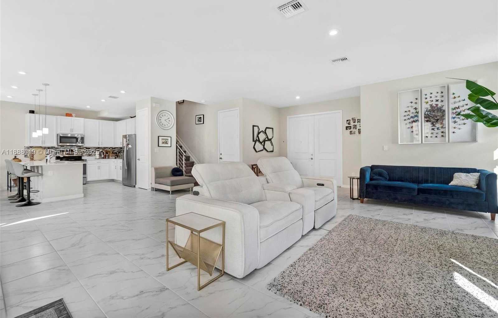 Small Image of 23238 SOUTH WEST 107TH AVE, Homestead Number 2