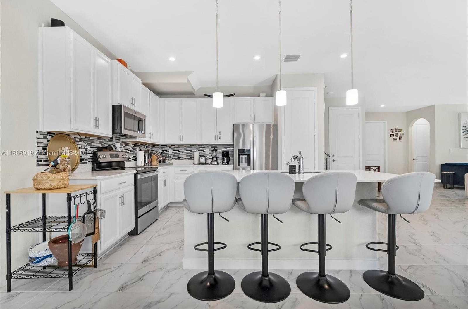 Small Image of 23238 SOUTH WEST 107TH AVE, Homestead Number 3