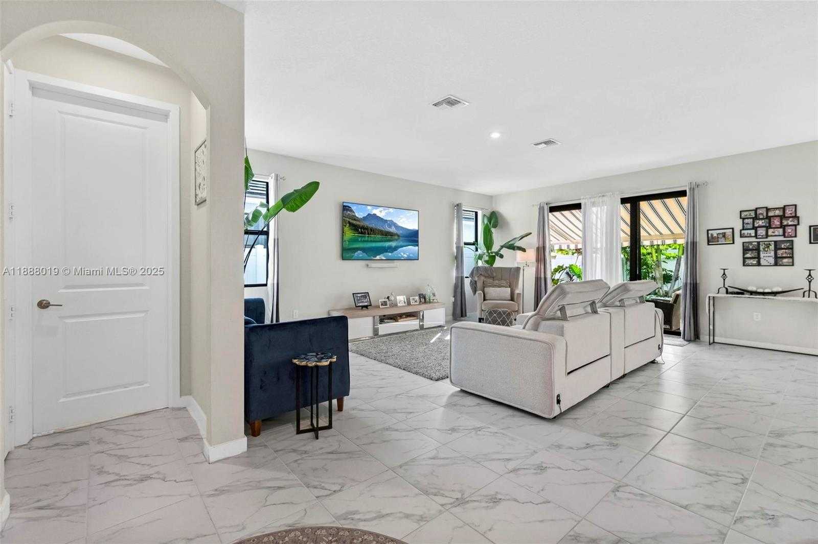 Small Image of 23238 SOUTH WEST 107TH AVE, Homestead Number 6