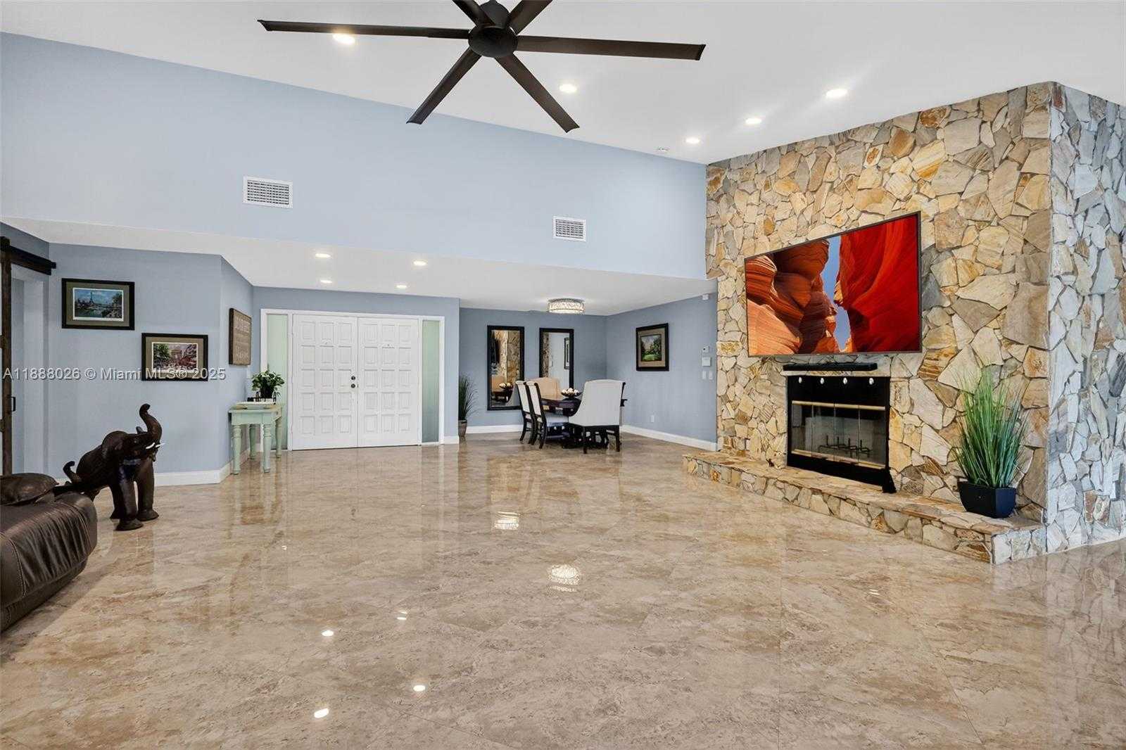 Small Image of 8860 SOUTH WEST 49TH CT, Cooper City Number 10