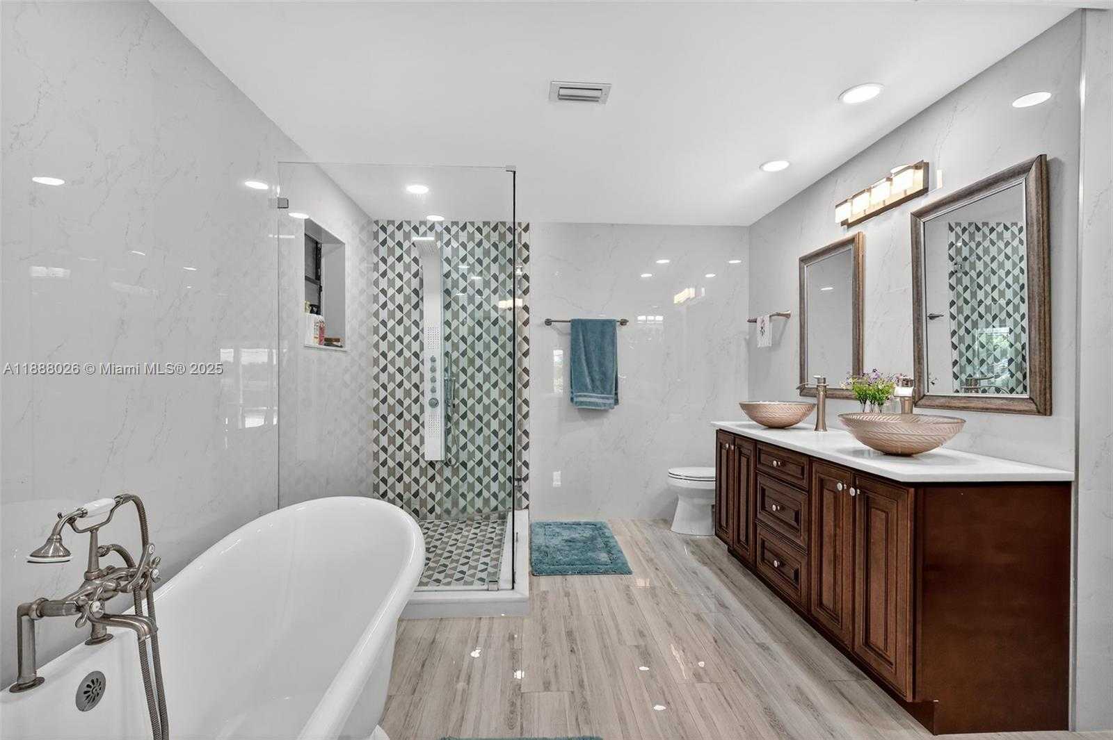 Small Image of 8860 SOUTH WEST 49TH CT, Cooper City Number 20