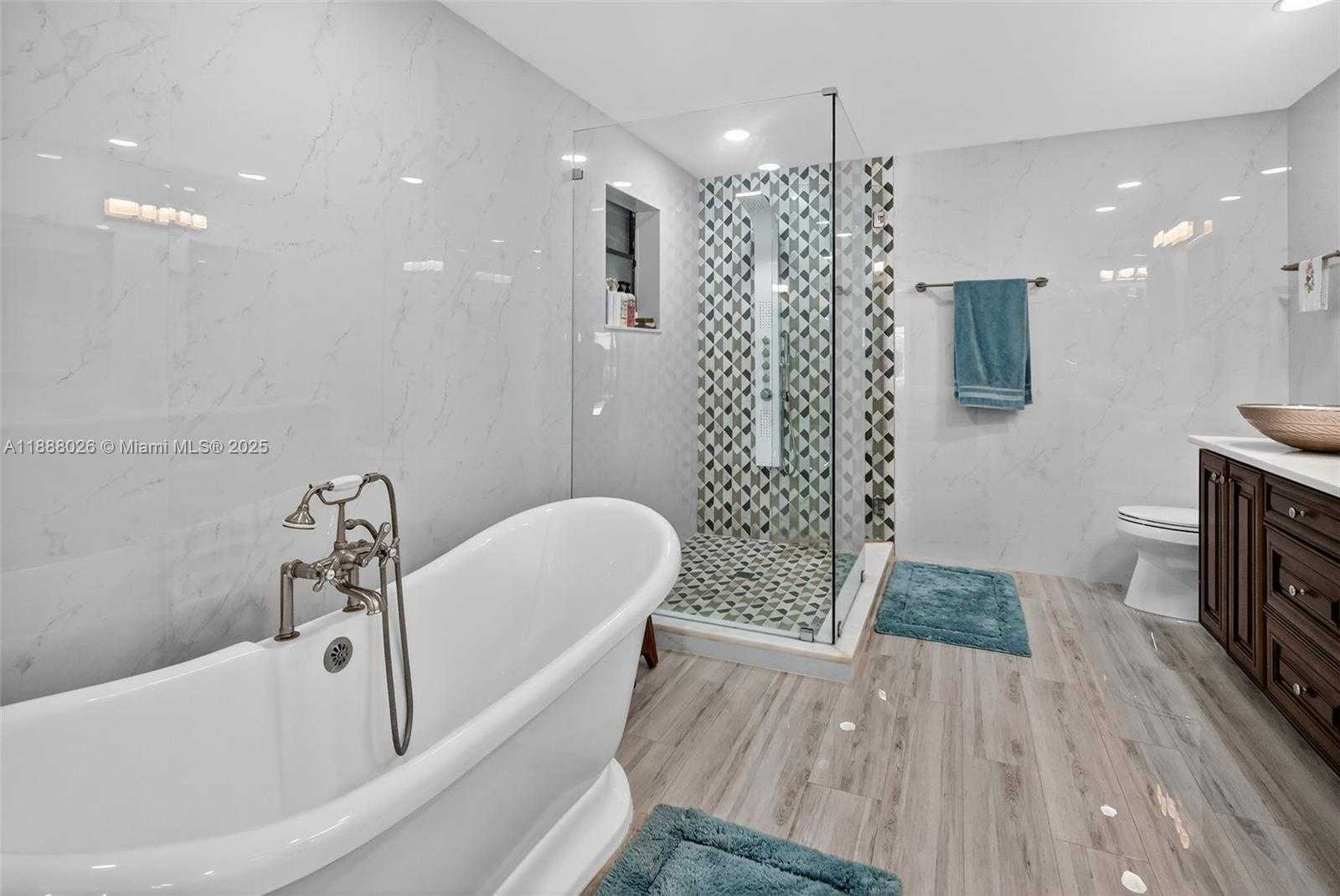 Small Image of 8860 SOUTH WEST 49TH CT, Cooper City Number 21