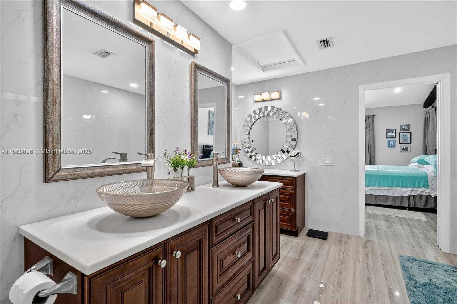 Small Image of 8860 SOUTH WEST 49TH CT, Cooper City Number 26