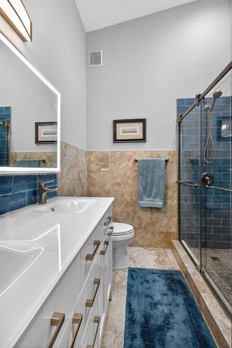 Small Image of 8860 SOUTH WEST 49TH CT, Cooper City Number 29